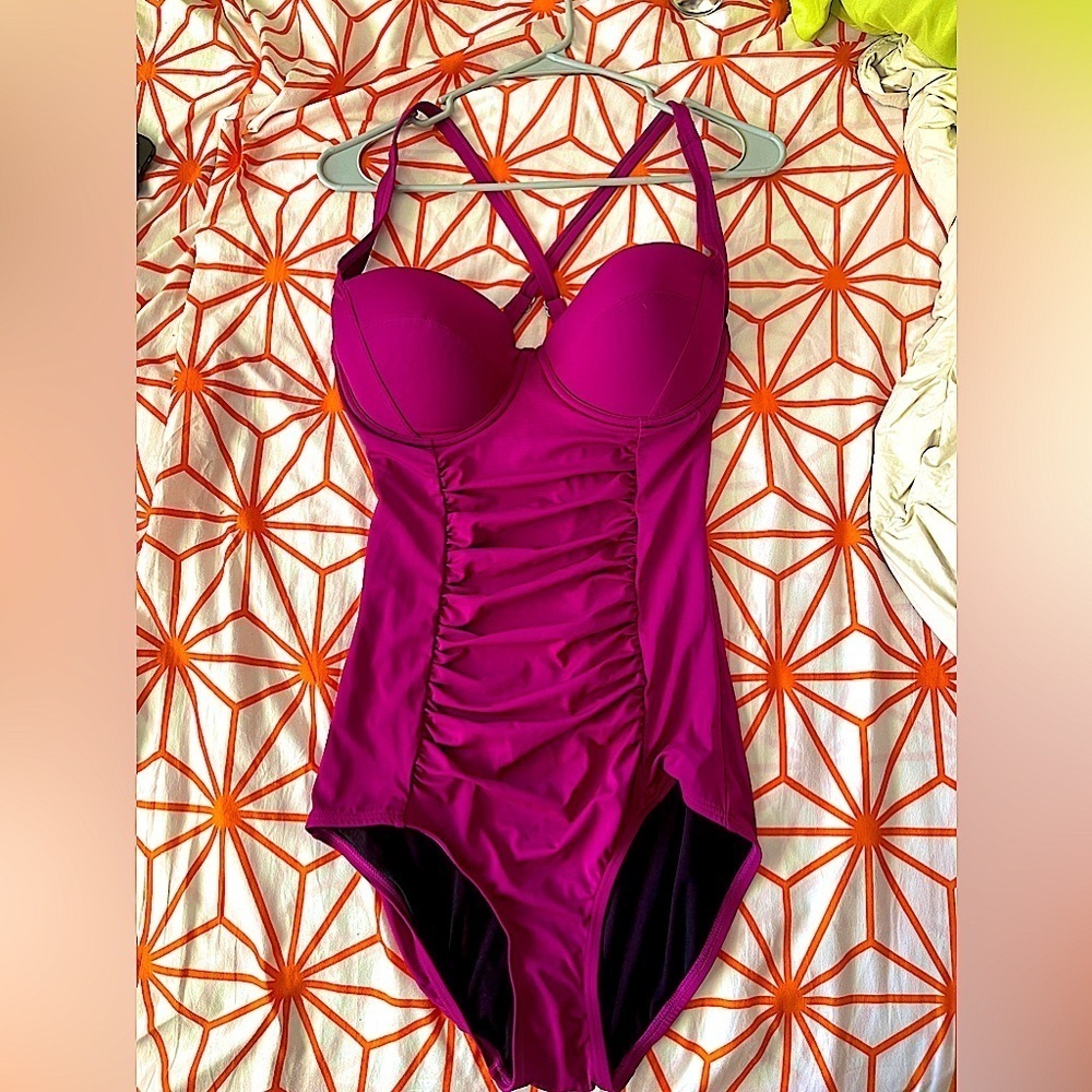 Lycra Bathing Suit W Underwire Etc Brand New 80